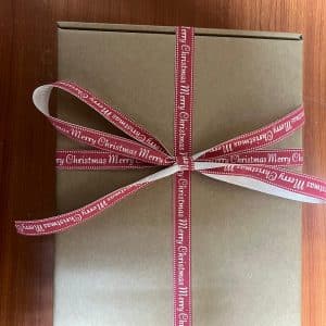 SCATOLA NATALIZIA CON RISO BALDO